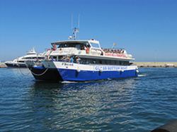 Ferry de Ibiza a Formentera con visión submarina